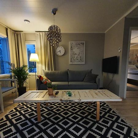 Vaere Holiday Home - Lakeside Relaxation Point Inari Buitenkant foto