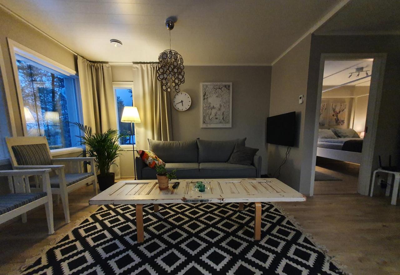 Vaere Holiday Home - Lakeside Relaxation Point Inari Buitenkant foto