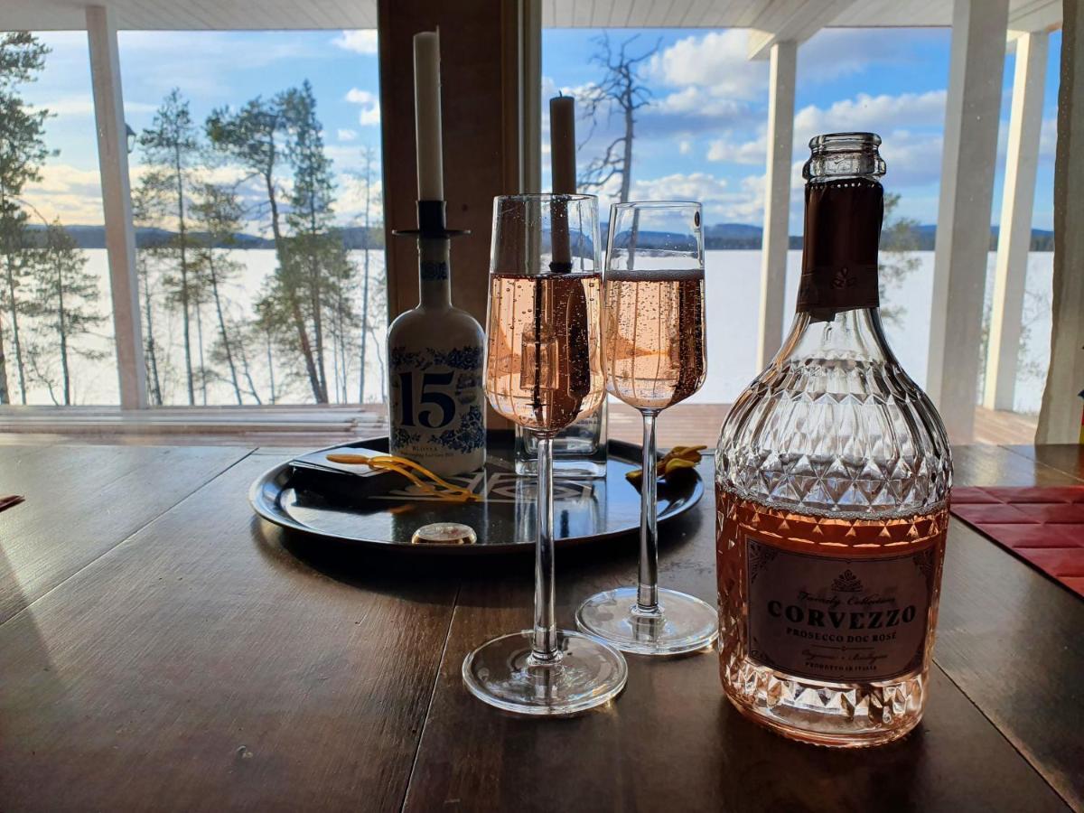 Vaere Holiday Home - Lakeside Relaxation Point Inari Buitenkant foto